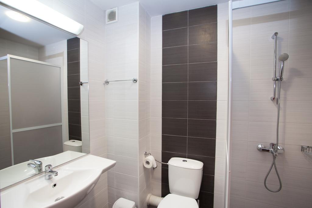 Bisser Hotel - Free Parking - Free Pool Access Balçık Oda fotoğraf